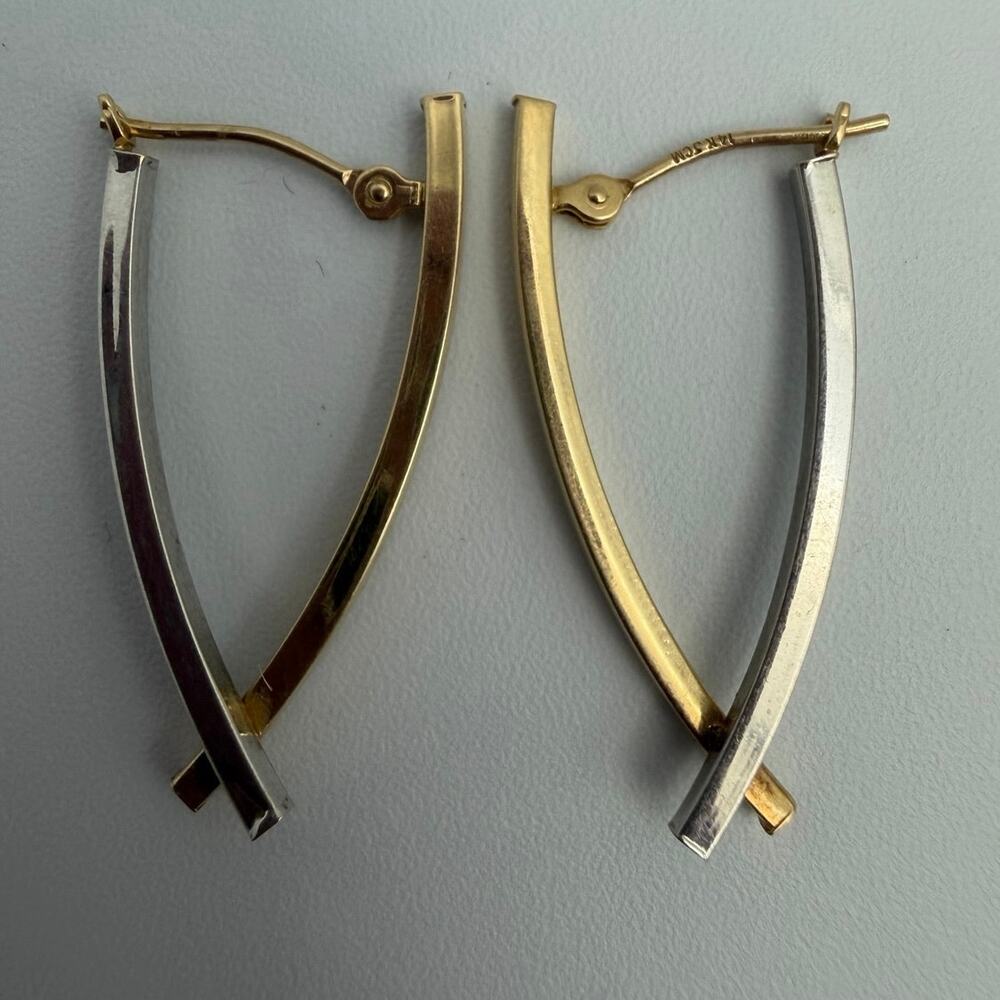 14K Solid Yellow & White Gold Two Tone Crossover Bar Hoop Earrings JCM 1.0g